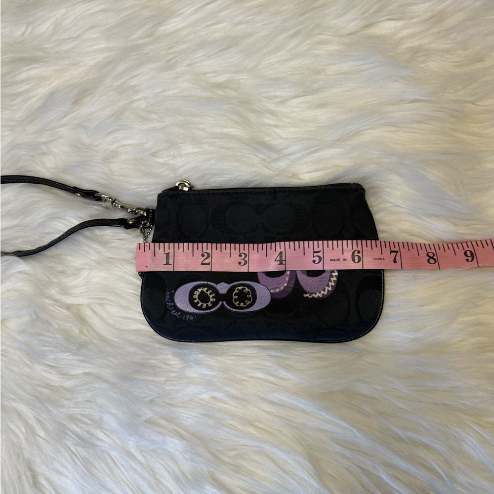 Vintage Coach Signature Black and Purple Wristlet - Picture 11 of 11